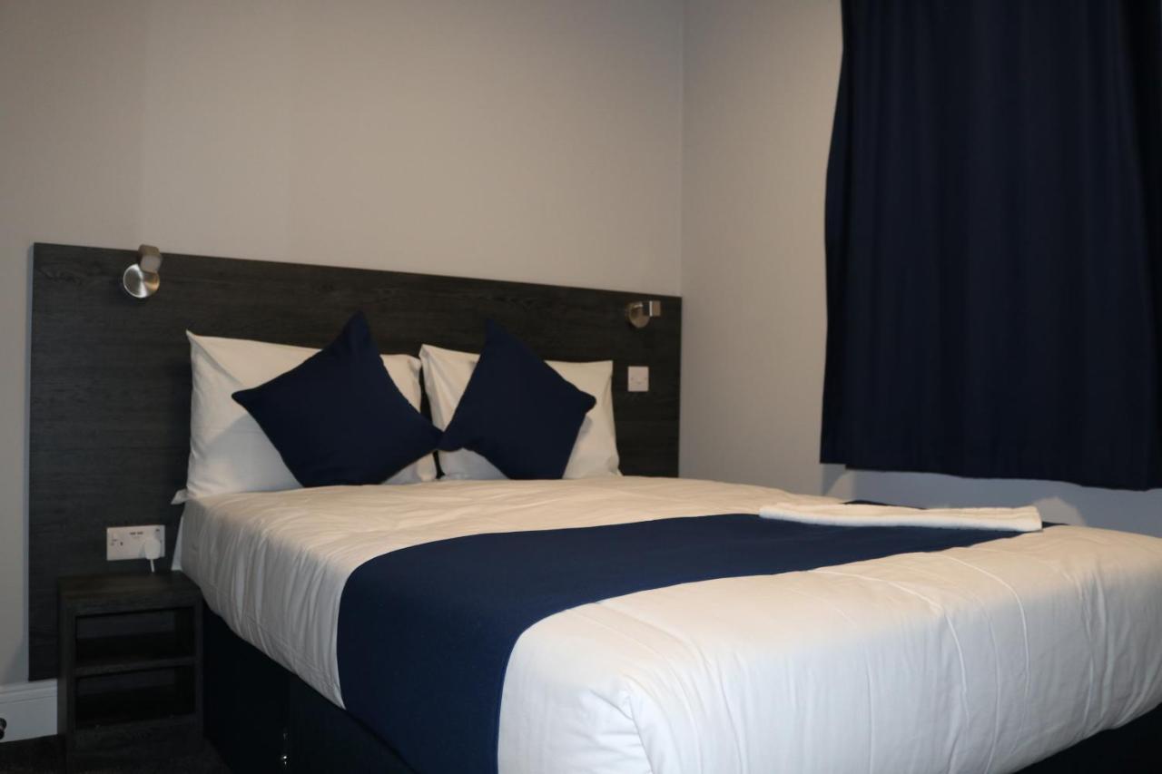 Blue Sapphire Hotel Илфорд Экстерьер фото